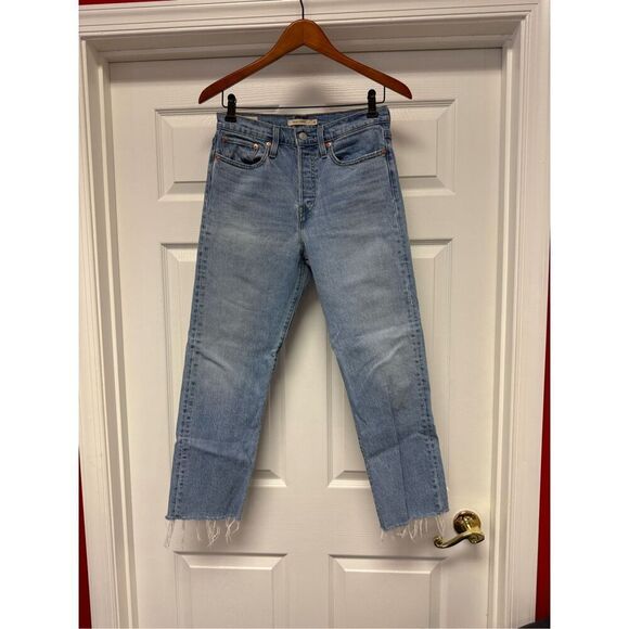 Levi's Denim - Levi’s Wedgie Straight Frayed Hem Button Fly Jeans sz 28 EUC